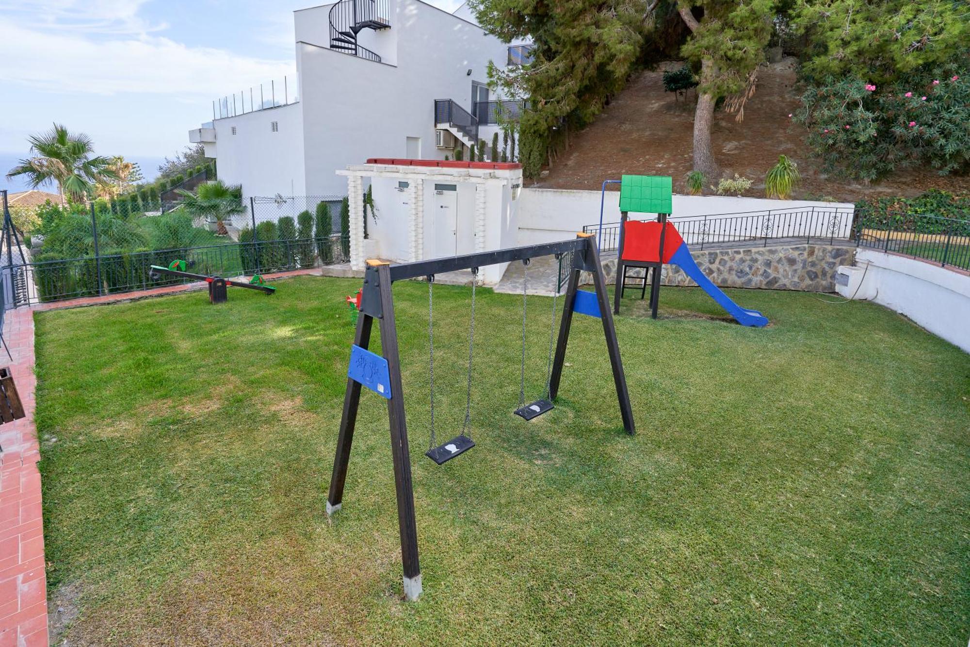 Apartamento Sol De La Molina Salobrena Luaran gambar